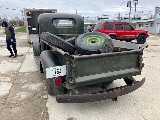 Gmc-12-ton-228-pickup-1946-green-1786-5