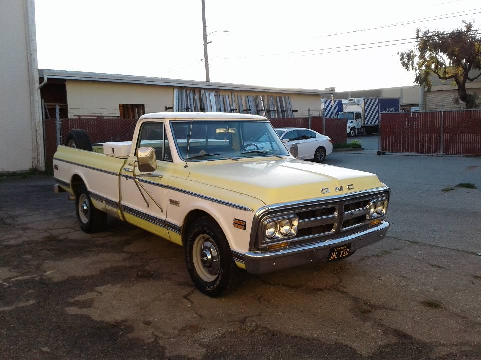 Gmc-2500-v-eight-1971-5