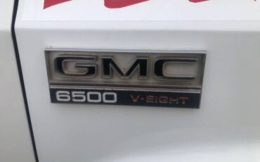 Gmc-6500-diesel-1977-white-39698-8