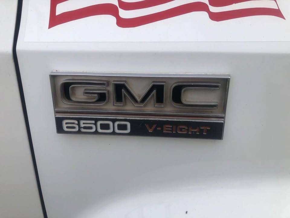 Gmc-6500-diesel-1977-white-39698-8