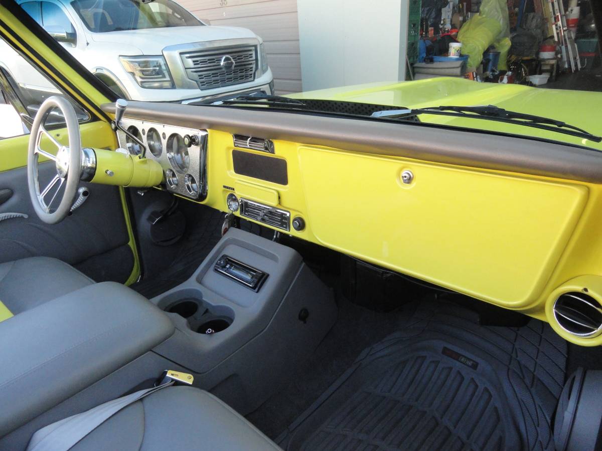 Gmc-Jimmy-1972-yellow-10461-4