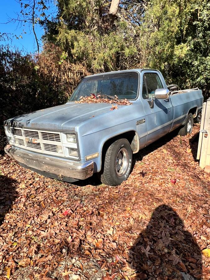 Gmc-Sierra-1500-classic-1985-138991-1