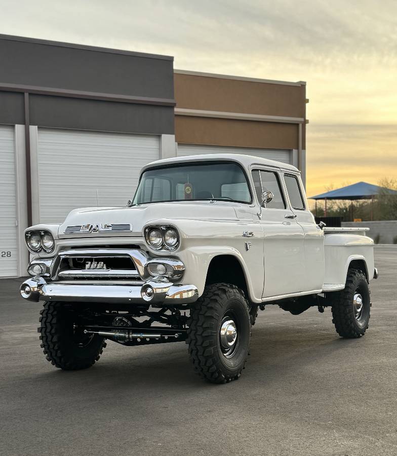 Gmc-Sierra-2500hd-1959-white-805