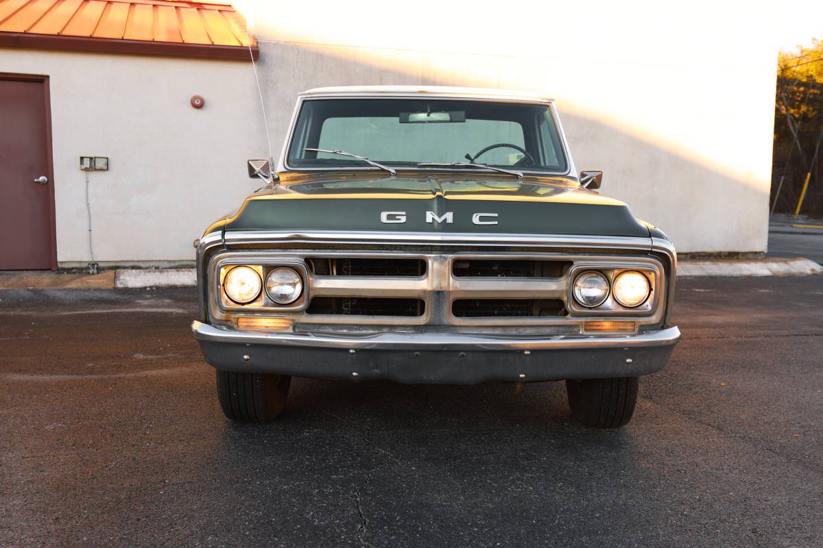 Gmc-Sierra-grande-1972-green-115872-1