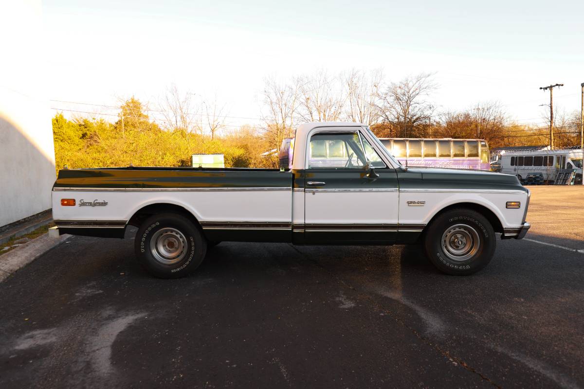 Gmc-Sierra-grande-1972-green-115872-8