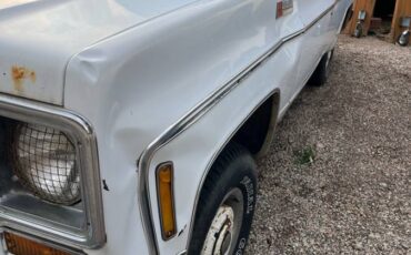 Gmc-Suburban-k1500-1974-white-83686-7