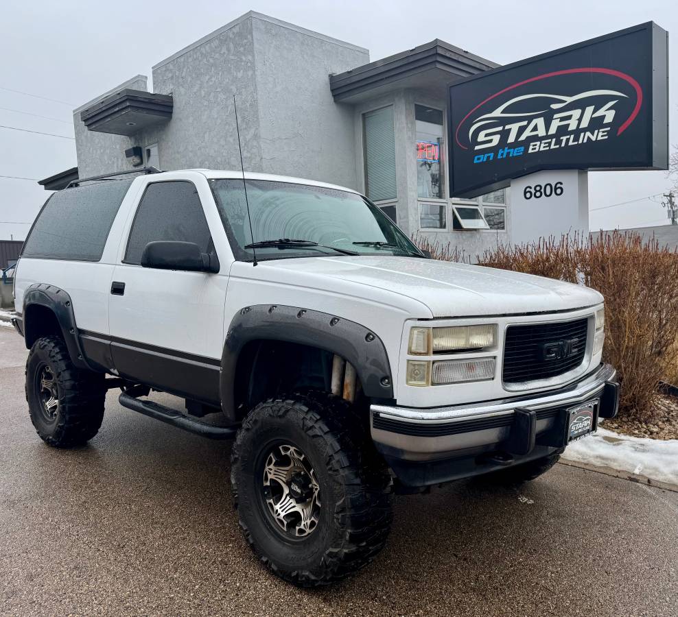 Gmc-Yukon-gt-sport-4wd-1993-14