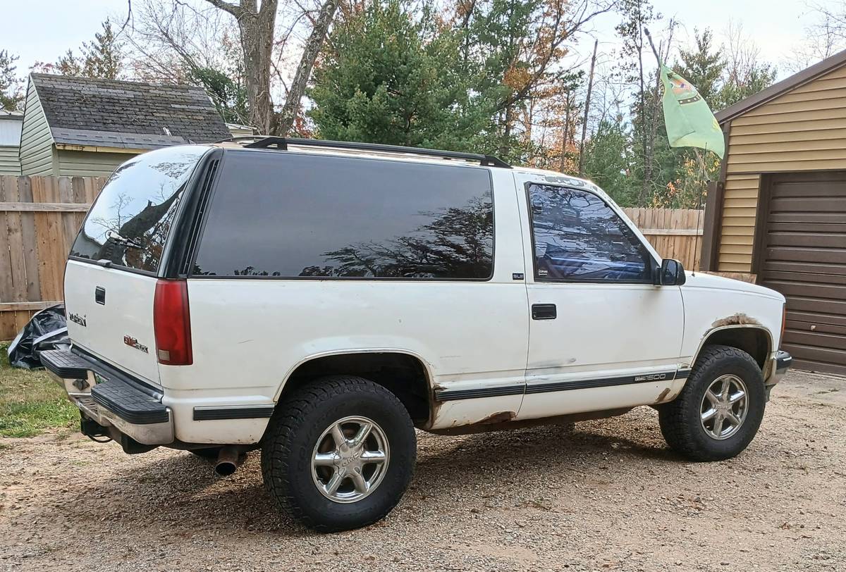 Gmc-Yukon-sle-4wd-1992-white-160934-2