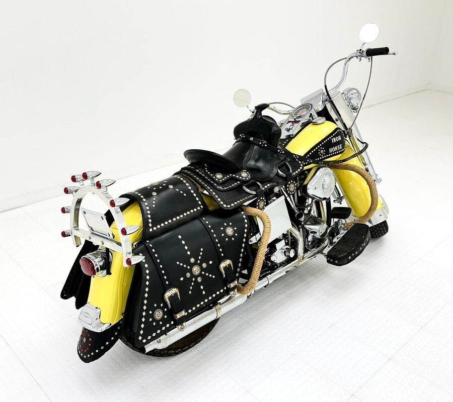 Harley-Davidson-FLP-Cabriolet-1971-Yellow-Black-16628-4