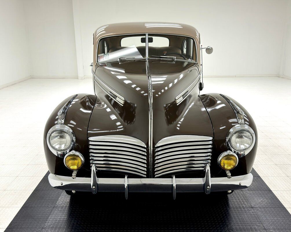 Hudson-Six-Traveller-10T-Berline-1941-8