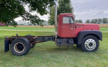 International-Harvester-R-200-1959-2