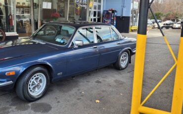 Jaguar-1985-blue-128747