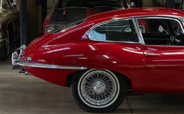 Jaguar-E-Type-1968-1