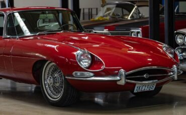 Jaguar-E-Type-1968-11