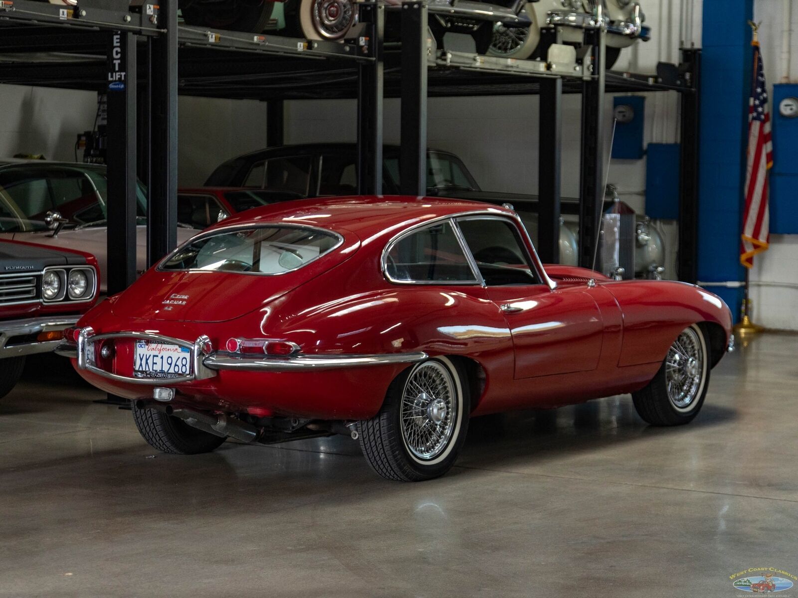 Jaguar-E-Type-1968-23