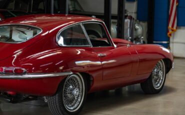 Jaguar-E-Type-1968-25