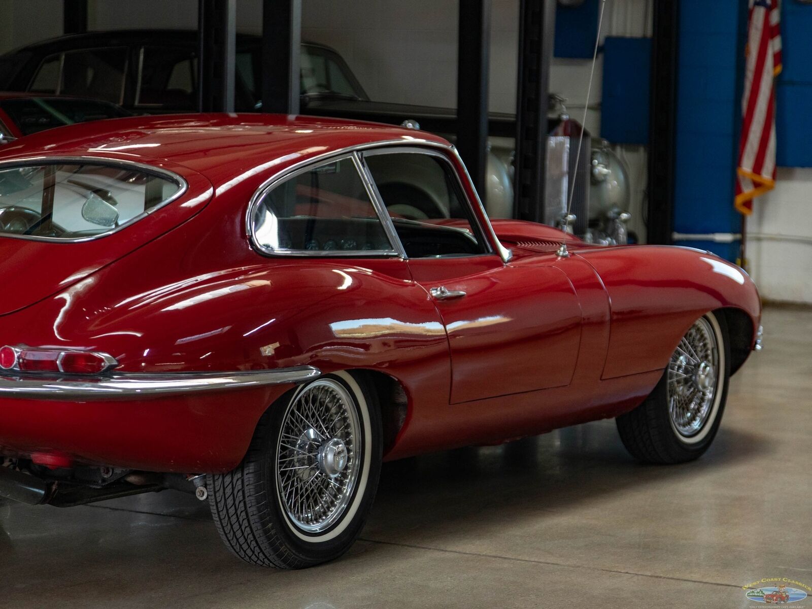 Jaguar-E-Type-1968-25