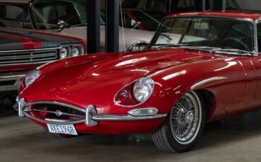 Jaguar-E-Type-1968-7