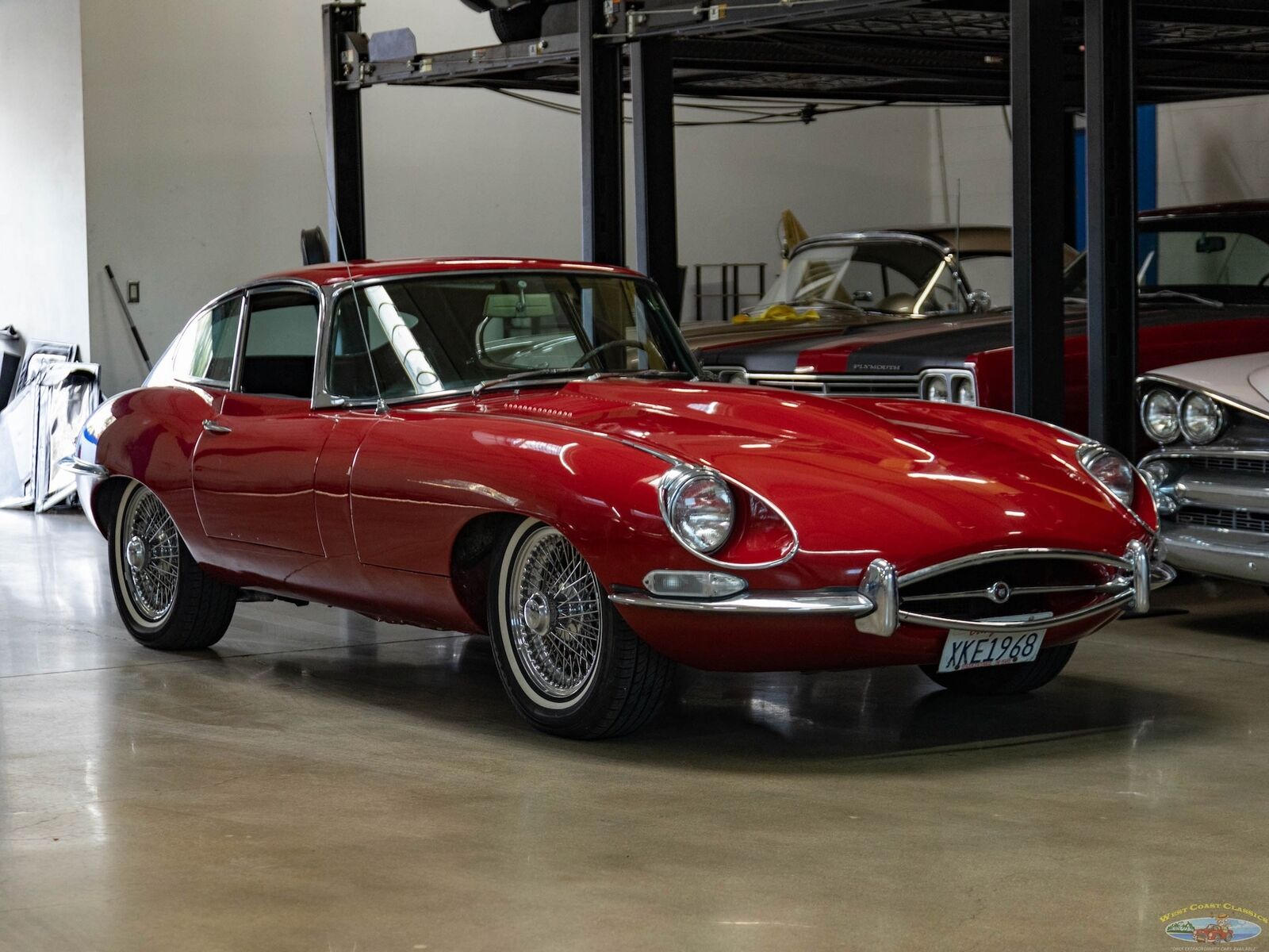 Jaguar-E-Type-1968-9