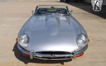 Jaguar-E-Type-1969-Gray-Black-108413-32