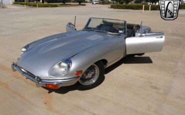 Jaguar-E-Type-1969-Gray-Black-108413-34