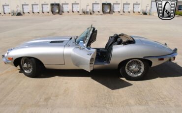 Jaguar-E-Type-1969-Gray-Black-108413-35