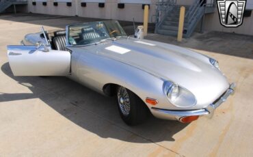 Jaguar-E-Type-1969-Gray-Black-108413-38