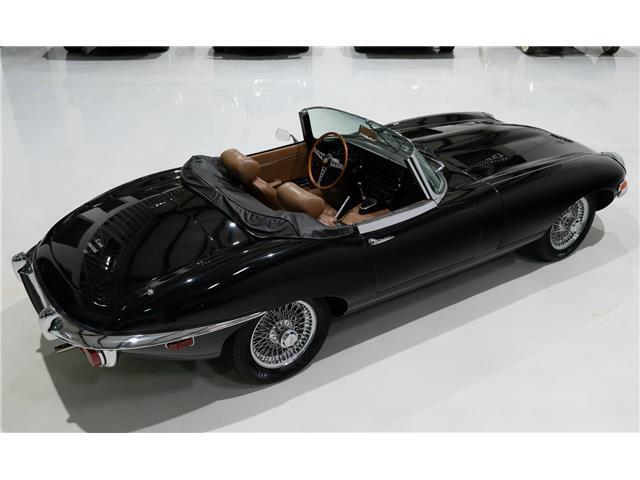 Jaguar-E-Type-1970-10