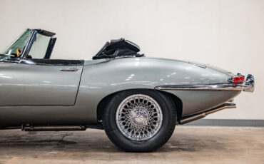 Jaguar-E-Type-Cabriolet-1967-21