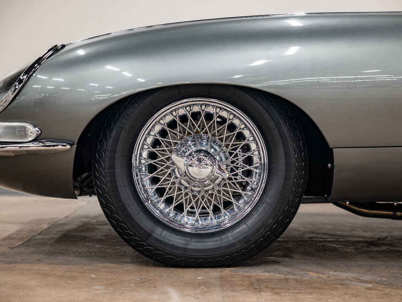 Jaguar-E-Type-Cabriolet-1967-23