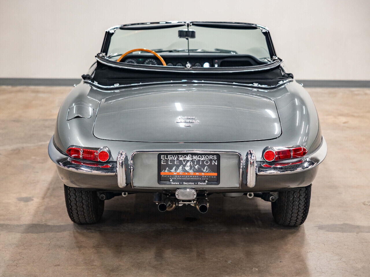 Jaguar-E-Type-Cabriolet-1967-29