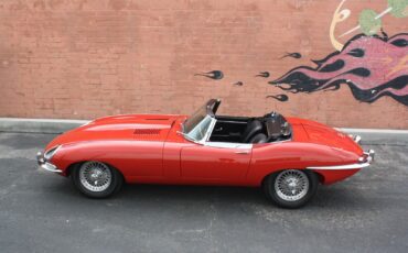 Jaguar-E-Type-Cabriolet-1967-37