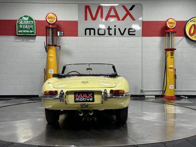 Jaguar-E-Type-Cabriolet-1968-Yellow-Black-90197-5