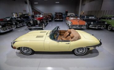 Jaguar-E-Type-Cabriolet-1969-Yellow-Saddle-159599-11