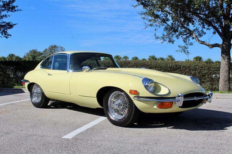 Jaguar-S-2-XKE-4.2-fixed-head-coupe-1970-3