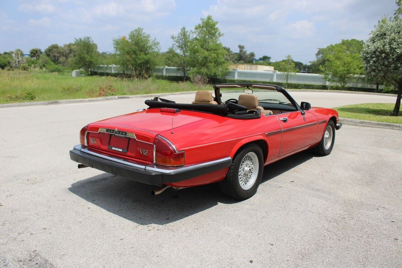 Jaguar-XJ-1990-Red-Tan-104229-7