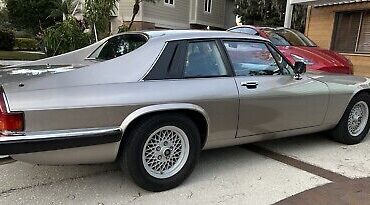 Jaguar-XJS-1989-Brown-91250-2