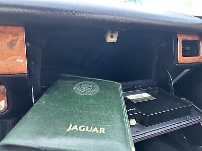 Jaguar-XJS-1989-Brown-91250-27