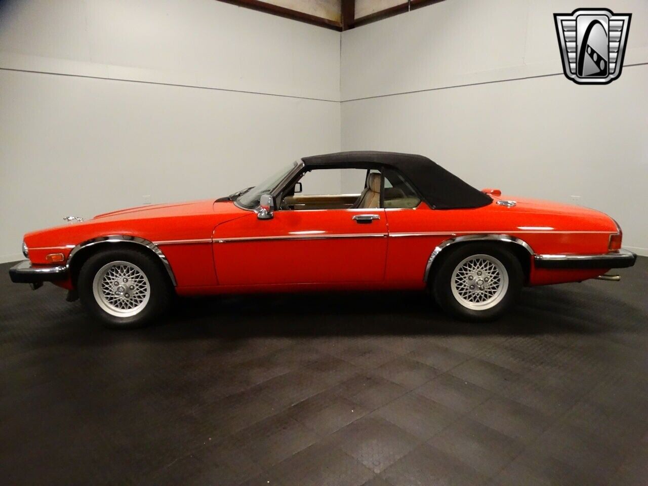 Jaguar-XJS-1991-Red-Tan-64470-4