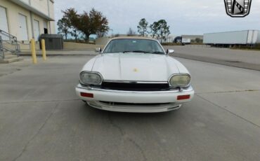 Jaguar-XJS-Cabriolet-1995-White-Tan-104846-2