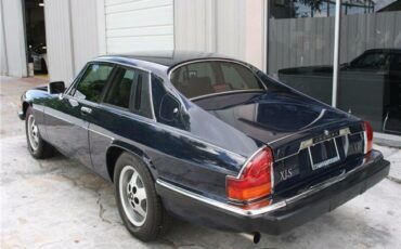 Jaguar-XJS-Coupe-1988-5