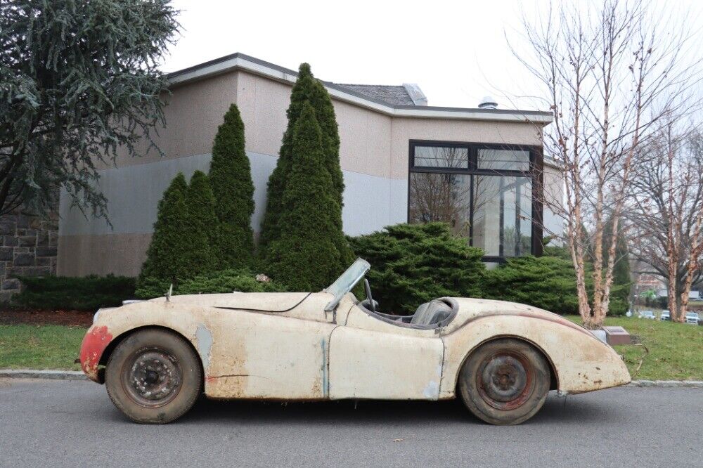 Jaguar-XK-1952-3