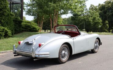 Jaguar-XK-1959-Silver-Red-0-4