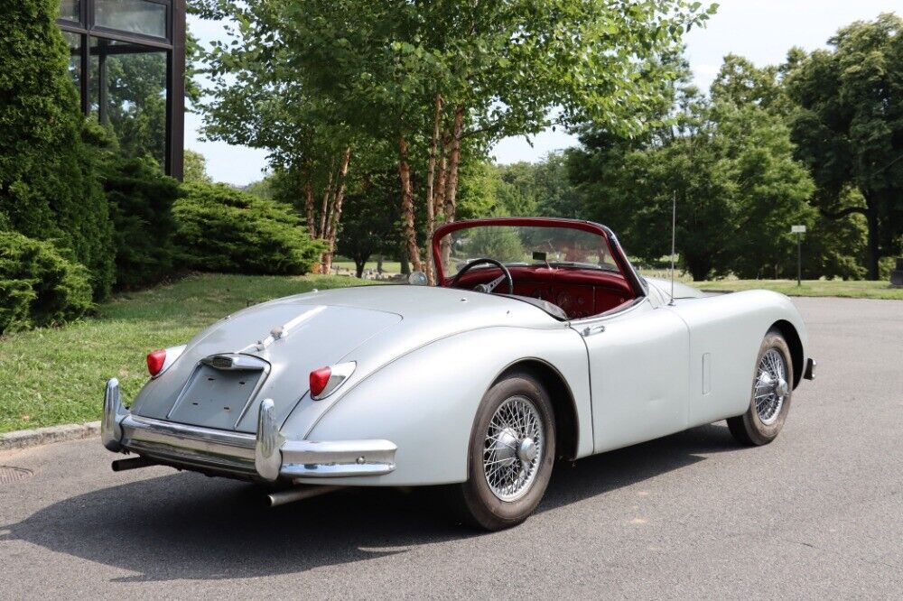 Jaguar-XK-1959-Silver-Red-0-4