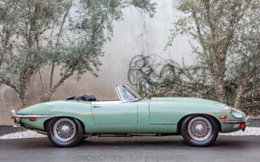 Jaguar-XK-1970-Green-Other-Color-0-3