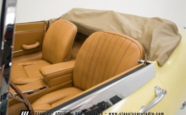 Jaguar-XK-Cabriolet-1966-Yellow-Tan-33017-24