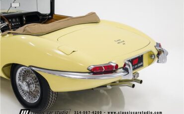 Jaguar-XK-Cabriolet-1966-Yellow-Tan-33017-34