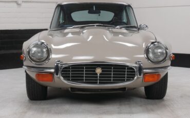 Jaguar-XK-Coupe-1972-Beige-Tan-113045-2