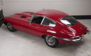 Jaguar-XK-E-Coupe-1968-9