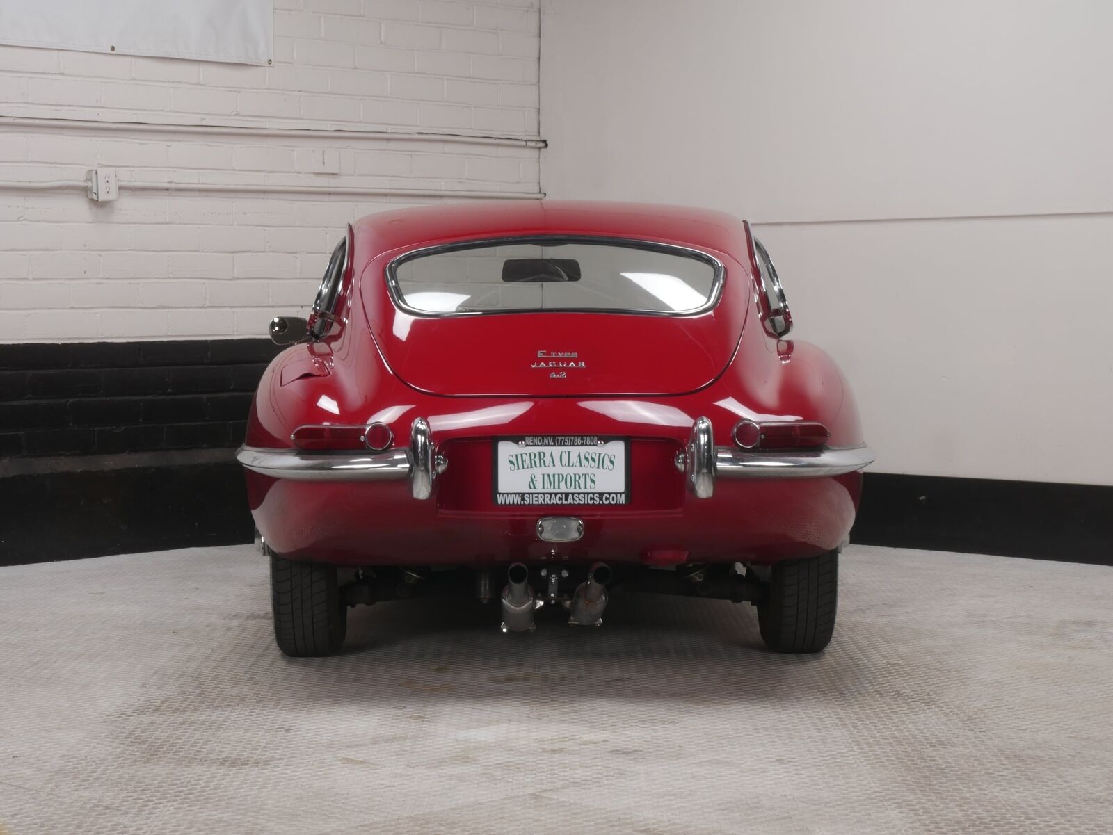 Jaguar-XK-E-Coupe-1968-Red-Black-59361-10